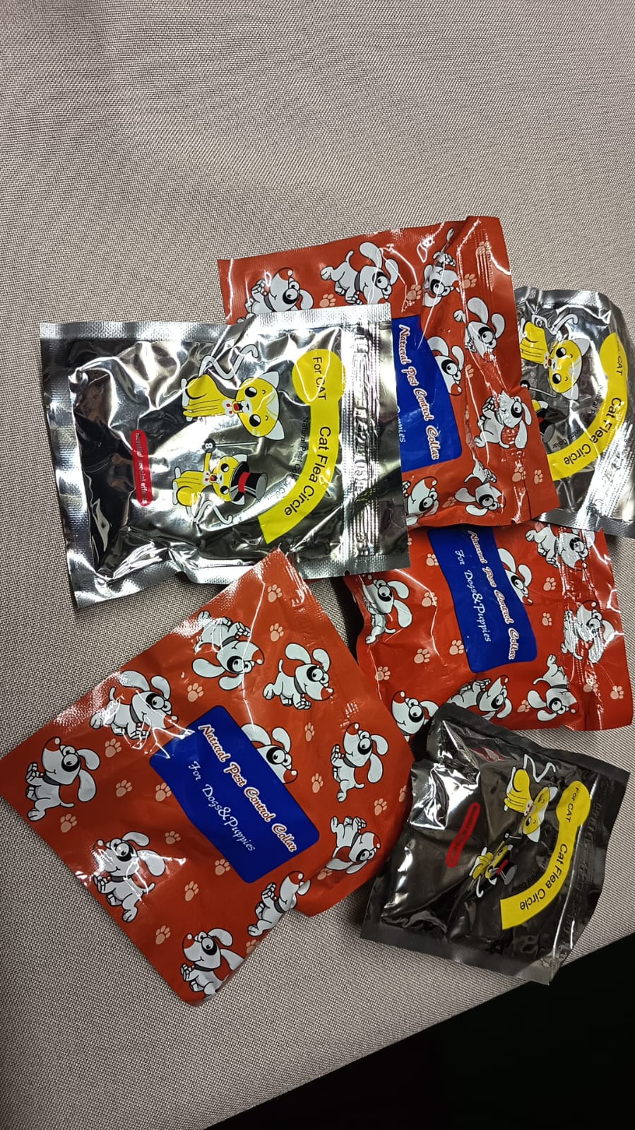 Collar Antipulgas para Perros y Gatos Cachorros y Jóvenes
