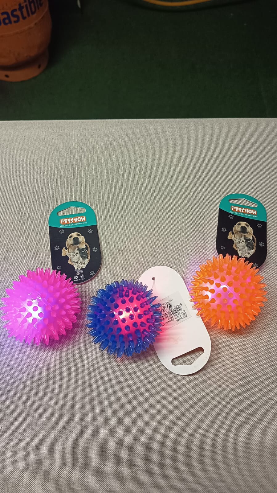 Pelota de Juego con Luz y Sonido para Perros y Gatos 6.5cm