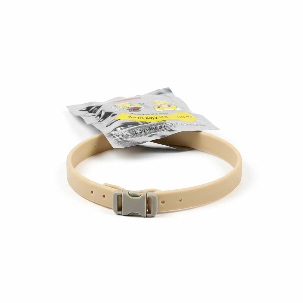 Collar antipulgas con fondo blanco profesional